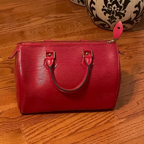 Louis Vuitton Red EPI Speedy‎ 25
